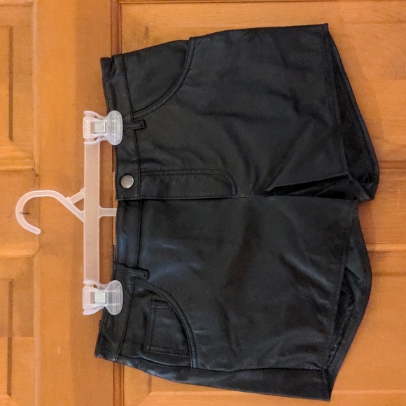 Mango Pants - NWOT! Mango (MNG Suit) Genuine Leather Black Agra Booty Shorts Size 2